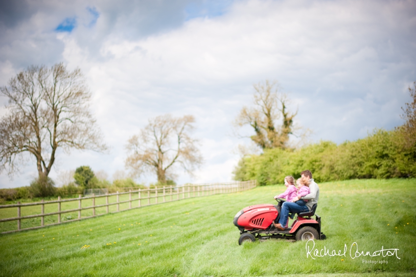 Professional colour photograph of Jodie and Lee's summer family lifestyle shoot by Rachael Connerton Photography
